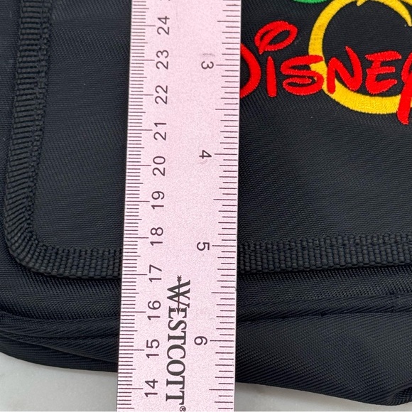 NWOT Black Disneyland‎ Resort Buckle Fanny Pack Disney Parks Exclusive - Picture 8 of 10